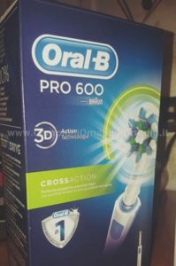spazzolino-elettrico-Oral-B-Pro-600-ricevuto